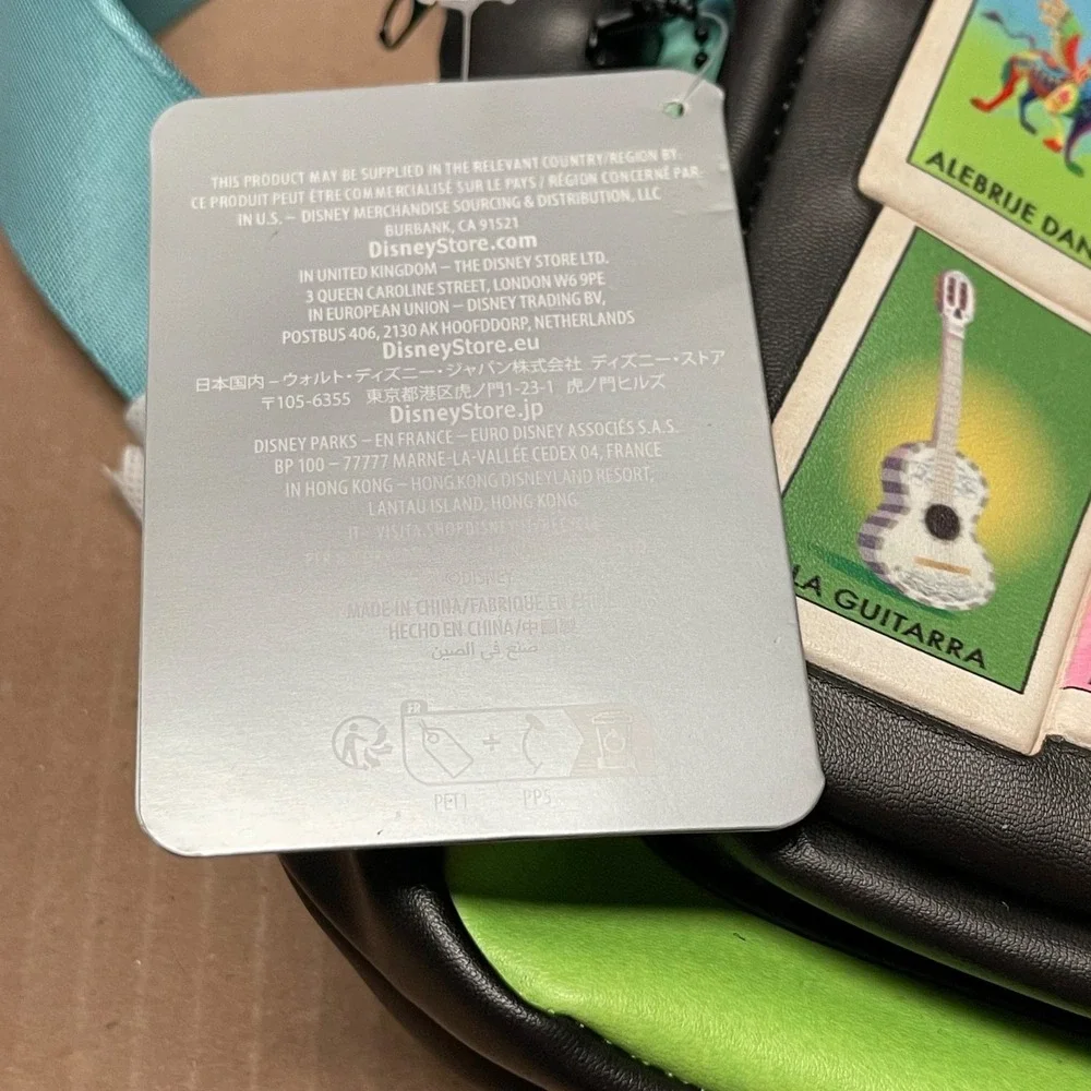 Disney/Pixar Coco Mi Familia Character‎ Dante Zipper Pull Sling Bag 10